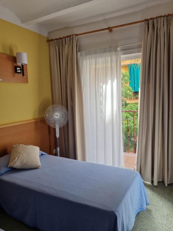 Pension El Ciervo Lloret de Mar Exteriör bild
